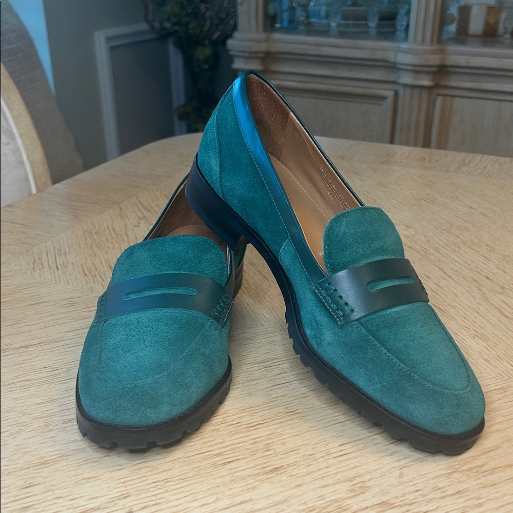 Talbots Cassidy Suede Penny Loafers (8)  NWOT